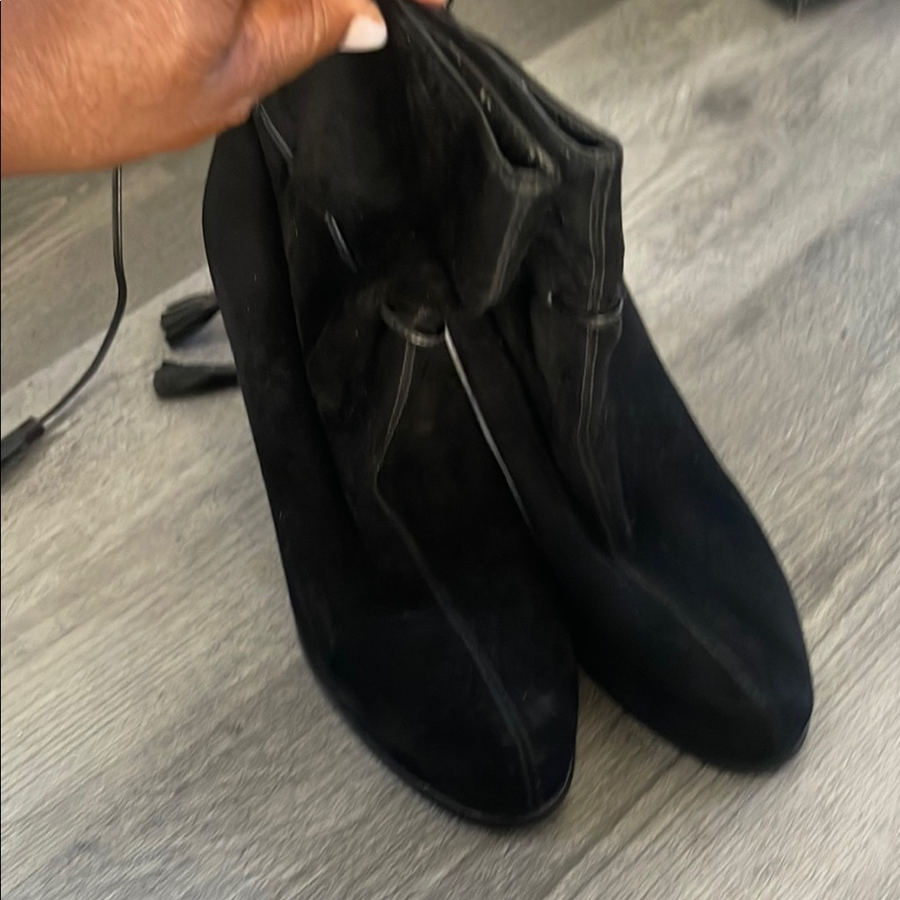 Charles David Black Leather Soles